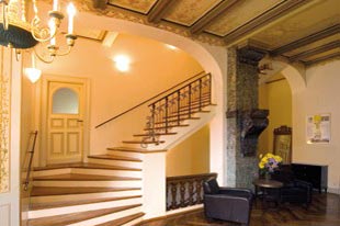 Treppe zum Obergescho�